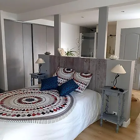 La Jolie Bed & Breakfast 3*